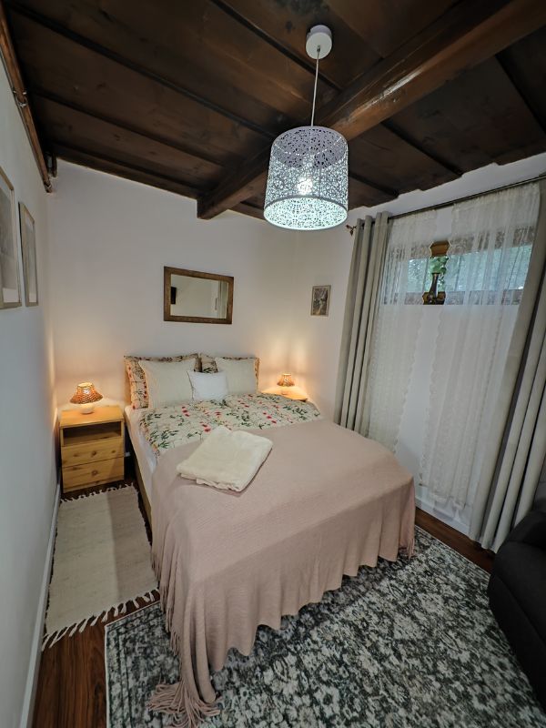 Kabóca Vendégház, Kabóca apartman, Balaton-felvidéki szállás, magánszálláshely, balatonfelvidéki szálláshely, rusztikus vidéki szállás, falusi szállás, kővágóörs szállás